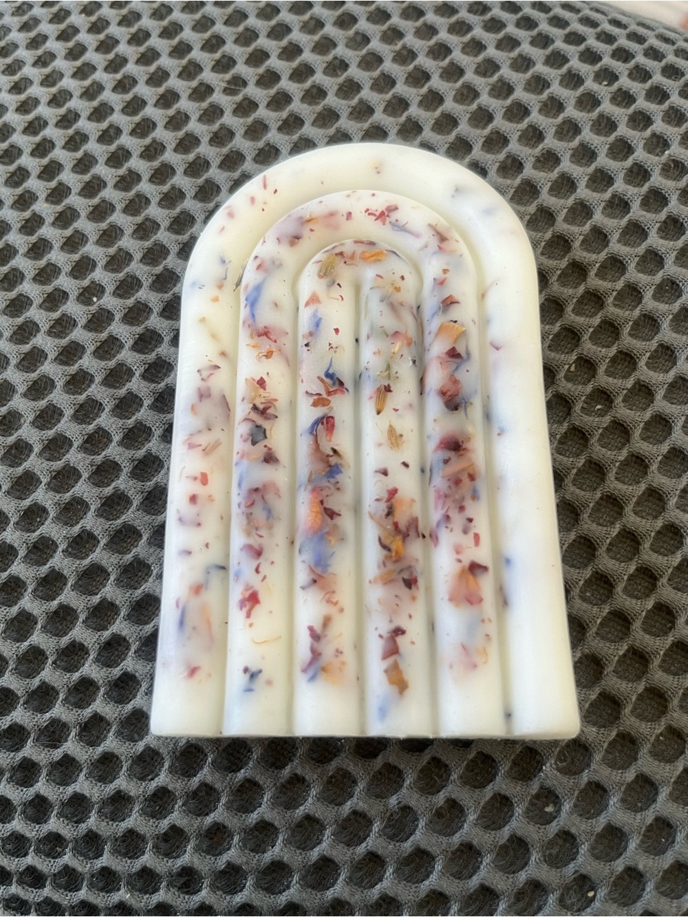 Handmade White Floral Petal Arch candle wax melt.